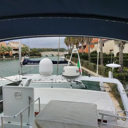 ヴィラ Kalos In Marinagri *