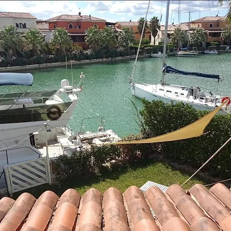 ヴィラ Kalos In Marinagri