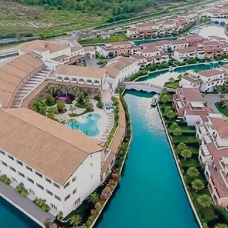 ヴィラ Kalos In Marinagri *