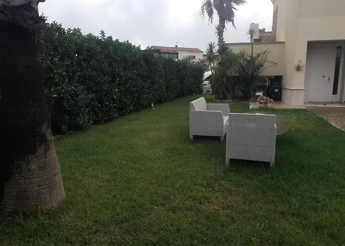 Villa Kalos In Marinagri *